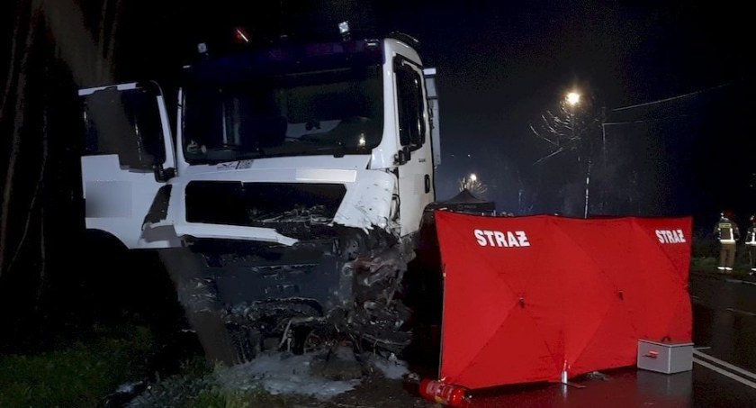 Prokuratura czeka na wyniki ekspertów. Śledczy po raz kolejny proszą o pomoc ws. śmiertelnego wypadku