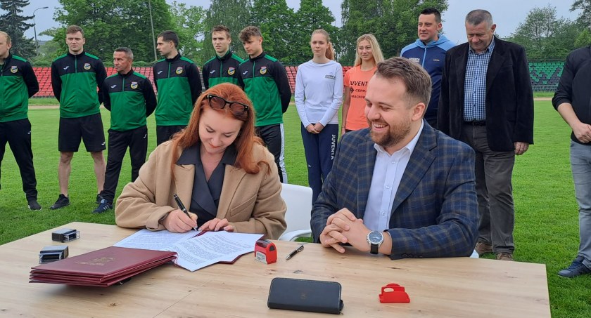 Modernizacja stadionu w Starachowicach ruszy w tym roku. To ma być obiekt na miarę XXI wieku
