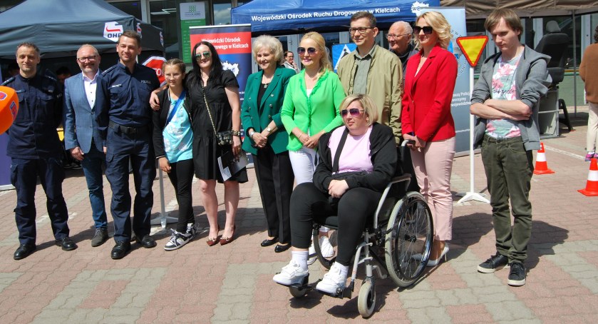 Moda na bezpieczne wakacje - Piknik pełen atrakcji na parkingu przy ul. Radomskiej!