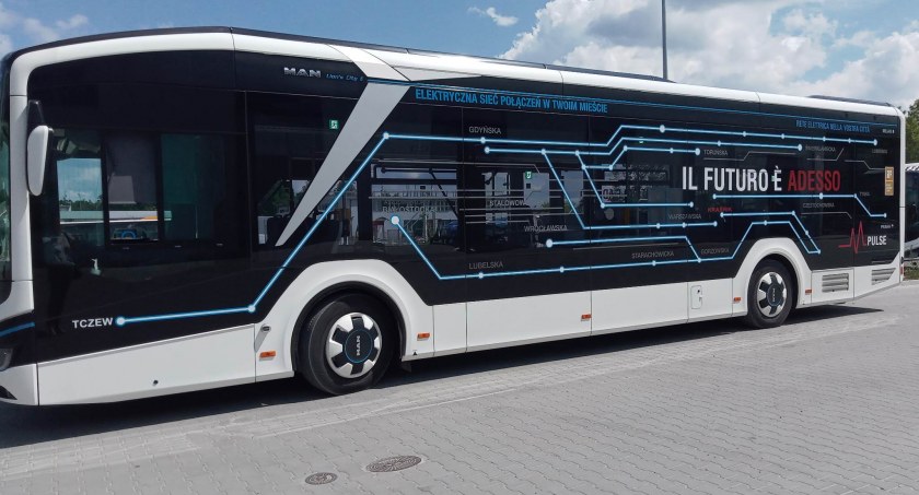 Elektryczny autobus na ulicach Starachowic
