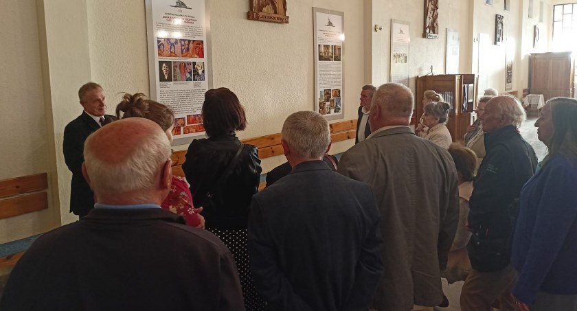 Wystawa wspomnień w kościele pw. Wszystkich Świętych w Starachowicach