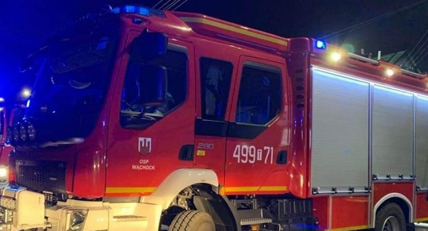 Pożar w Wąchocku. Płonie pustostan
