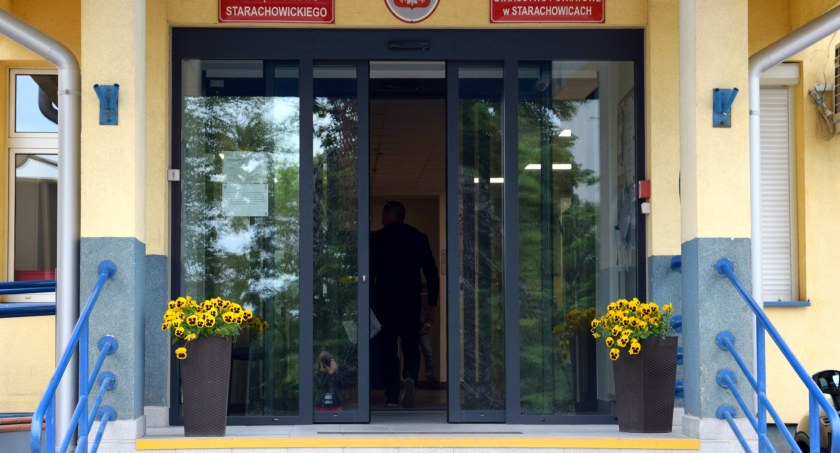Starostwo powiatowe w Starachowicach bardziej dostępne dla niepełnosprawnych
