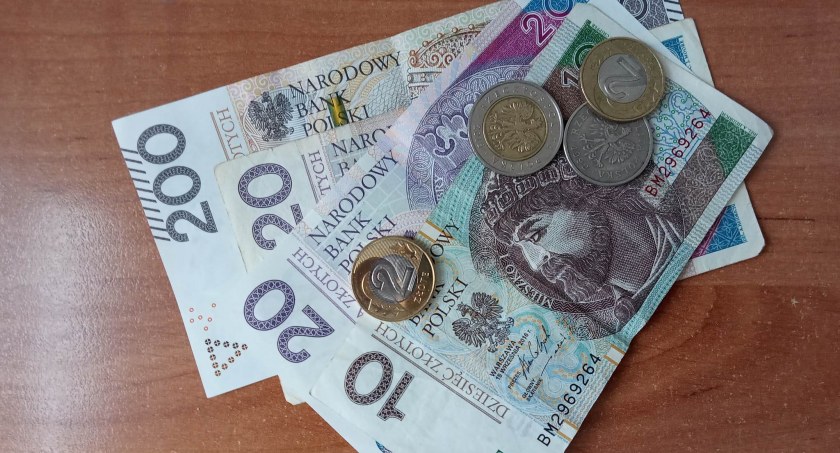 Wyższa najniższa emerytura i wyższa emerytura dla 100-latków