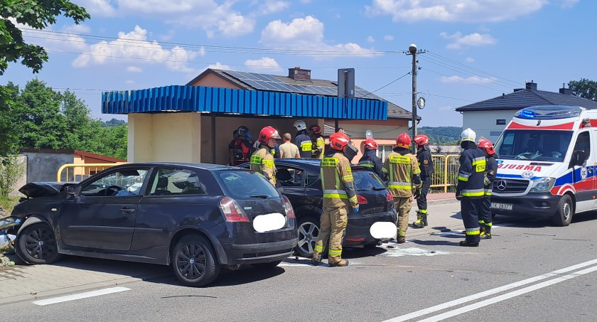 Wypadek w Stykowie. Trzy osoby poszkodowane