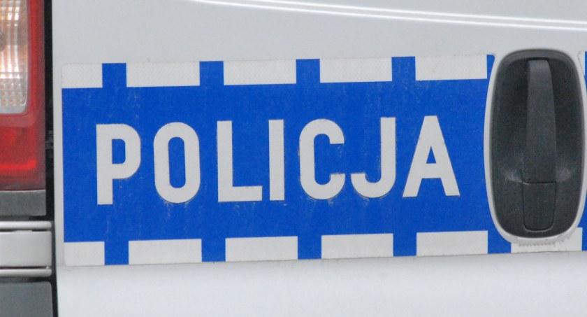 Pilna interwencja starachowickich policjantów. Z rodziną kontaktował się za pomocą SMS-ów