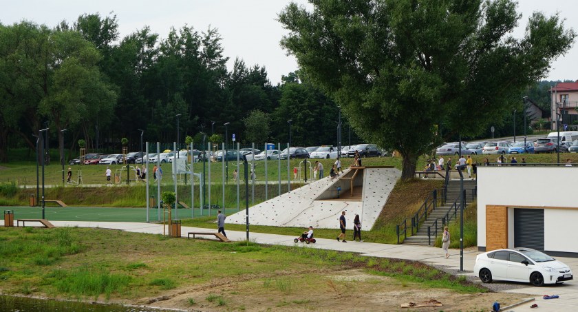 Bójka nad zalewem Lubianka w Starachowicach. Kto brał w niej udział?
