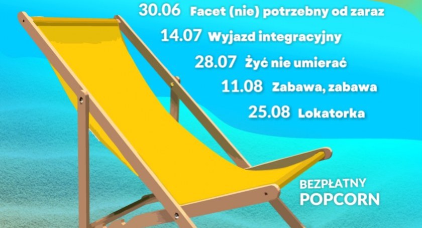 Kino na leżakach w Parku Miejskim