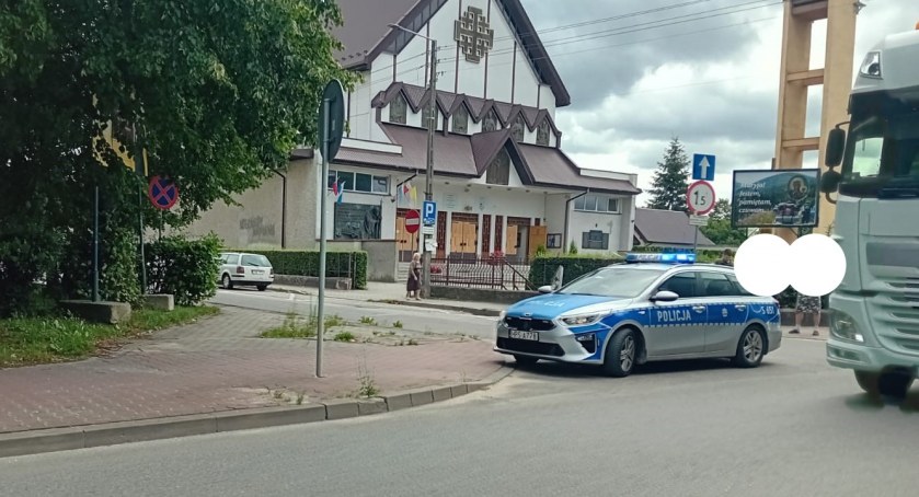 PILNE: wypadek na przejściu dla pieszych w Starachowicach. Potrącona 84-latka