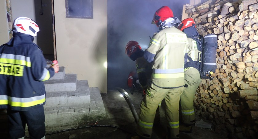 Pożar w miejscowości Rzepin Drugi. Straty oszacowane na ok. 70 tys. zł
