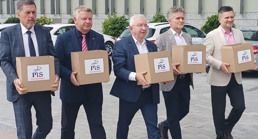 PiS zarejestrowało listy wyborcze. Kto ze Starachowic startuje do Sejmu?
