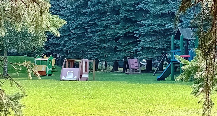 Place zabaw nie przeszły... Co z bezpieczeństwem przedszkolaków w Starachowicach?