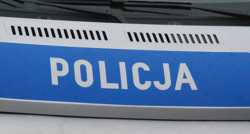 Wieczorna kolizja w Brodach. Uszkodzony samochód i kierowca, który najadł się strachu