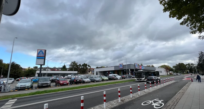 Aldi wkracza do Starachowic - Wielkie Otwarcie Sklepu Cieszy Mieszkańców [SONDA]