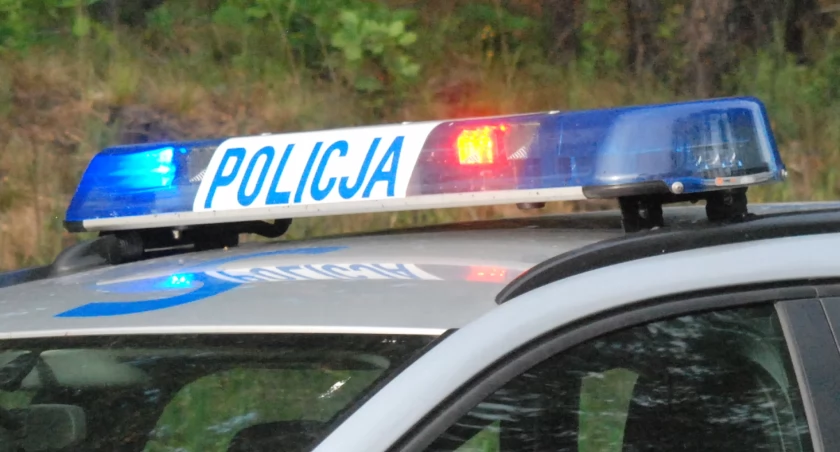 Kolizyjna niedziela w Starachowicach. Volkswagen uderzył w tył opla na skrzyżowaniu