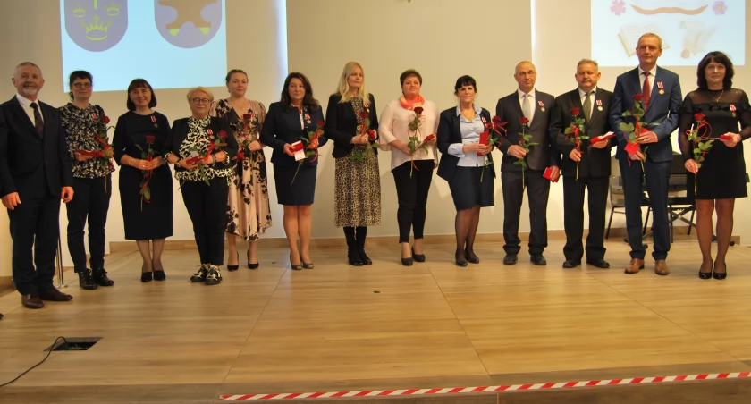 Dzień Edukacji Narodowej w powiecie starachowickim (143 zdjecia z uroczystości)