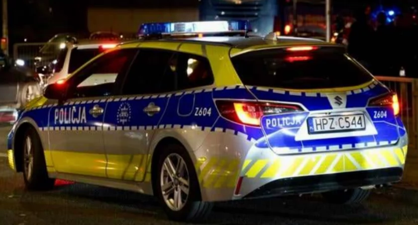 Zderzenie dwóch samochodów w Starachowicach. Policjanci wyjaśniają okoliczności zdarzenia