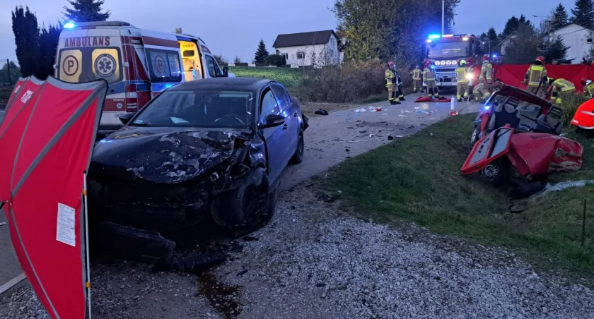  Tragiczny wypadek w Starej Słupi. Nie żyje jedna osoba, kolejna była reanimowana