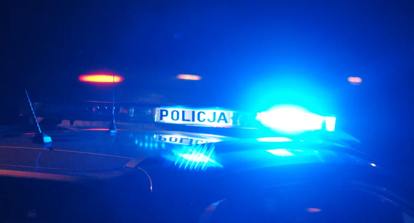 Nocne poszukiwania mieszkańca Starachowic. Wyszedł z domu i ślad po nim zaginął
