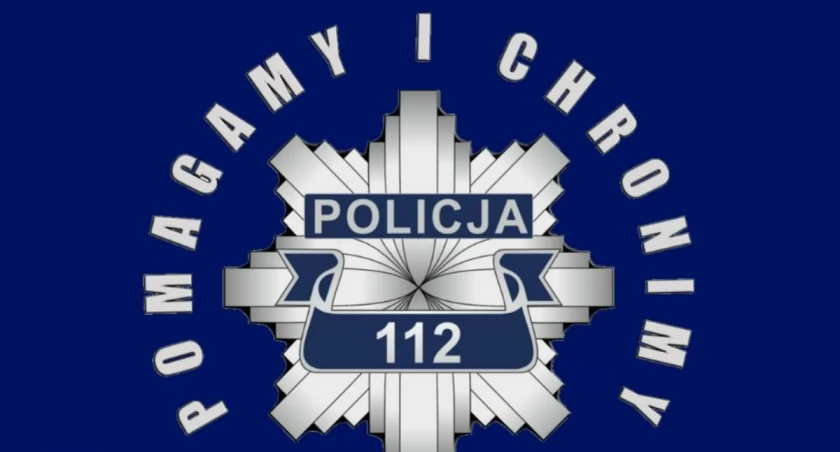 Zderzenie dwóch samochodów w Wąchocku. Przyczyny i okoliczności zdarzenia wyjaśniają policjanci