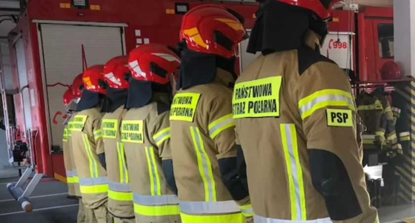 Wypadek w pobliżu sklepu w Starachowicach. Poszkodowaną seniorka