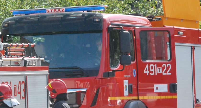 Straż pożarna w mieszkaniu przy ul. Radomskiej w Starachowicach. Co wydarzyło się w niedzielę wieczorem?