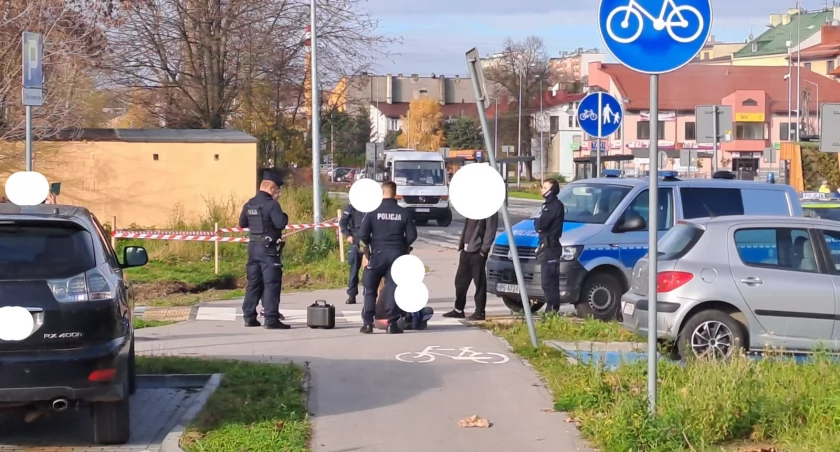 Co wydarzyło się na dworcu wschodnim w Starachowicach? Trzy radiowozy i policyjny przewodnik z psem