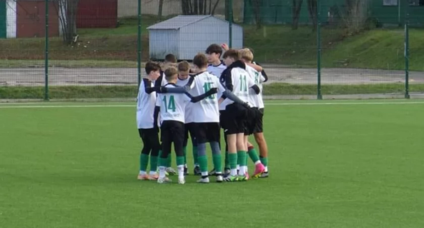 Remis Staru Starachowice w rewanżu z Sandecją Nowy Sącz. Skuteczny Bartosz Moskwa