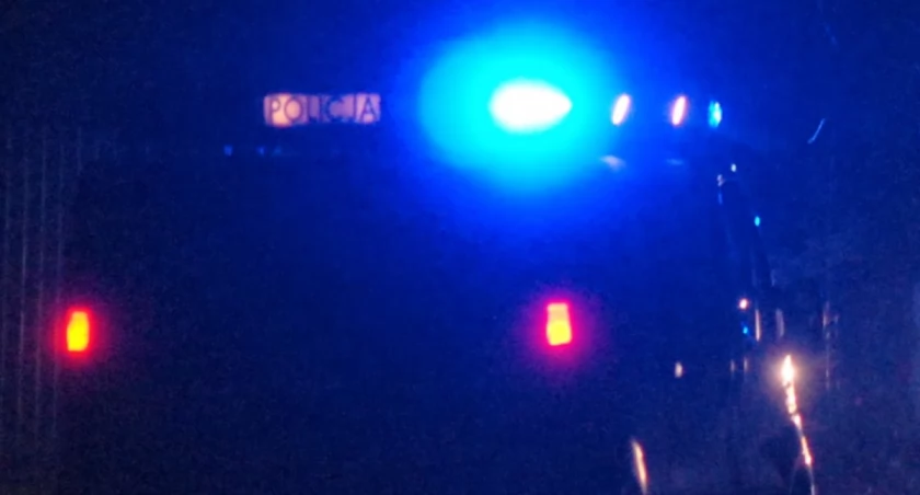 22-latek zatrzymany z narkotykami. Policjanci zauważyli jego podejrzany ruch