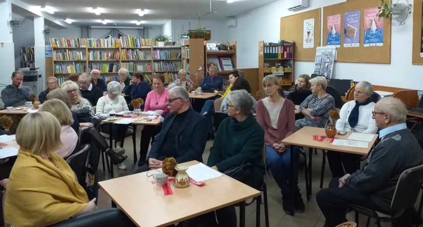 Wieczór wspomnień w pawłowskiej bibliotece  - Stanisław Orzeł pisarz spod Łysicy w pamięci mieszkańców gm. Pawłów