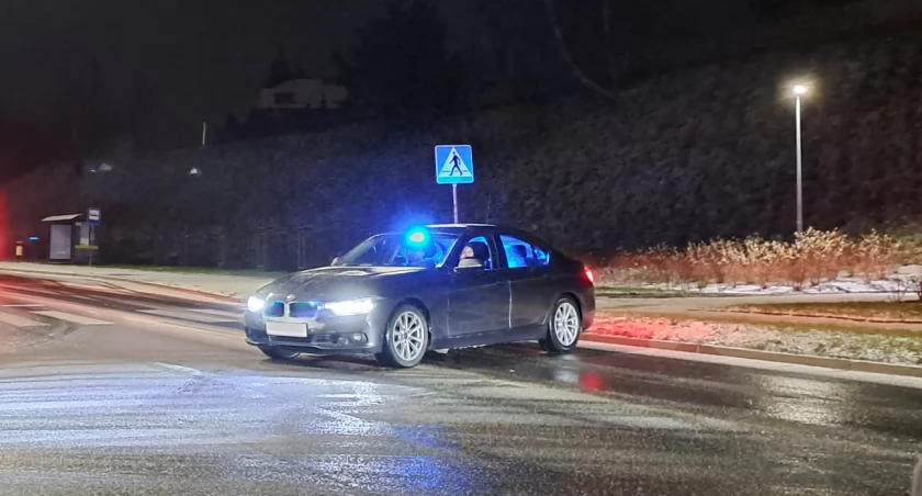 Już śmiga po Starachowicach i naszym powiecie. Kolejne, nieoznakowane BMW starachowickiej drogówki
