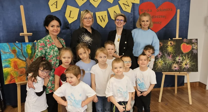 Słoneczko ze Starachowic nieustannie maluje sercem