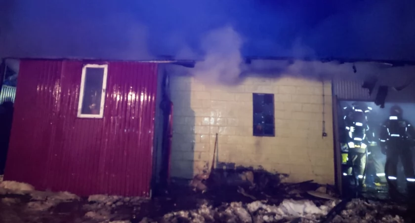 Nocny pożar w miejscowości Jabłonna. W letniej kuchni 70-latek
