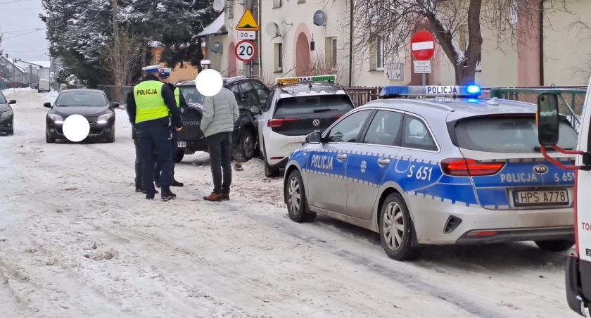 Kraksa dwóch samochodów w Starachowicach. Kto okazał się sprawcą?