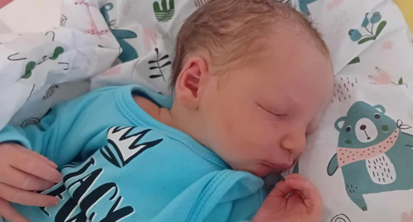 WIKTOR przyszedł na świat 9 grudnia