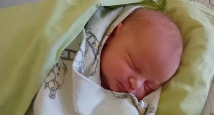 Urocza dziewczynka z gminy PAWŁÓW już na świecie, ur. 10 grudnia