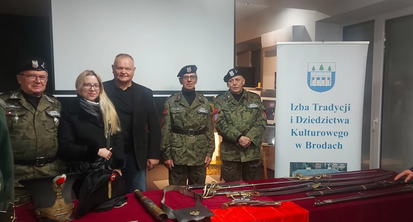 Historyczny czwartek w Miejskiej Bibliotece Publicznej w Starachowicach za nami - tym razem Grzegorz Bernaciak wziął na tapetę Powstanie Listopadowe