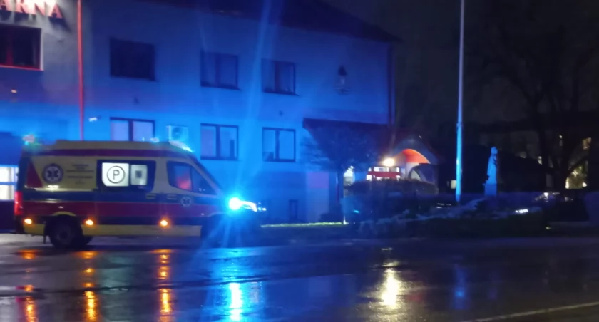 Wypadek w Starachowicach. Potrącony mężczyzna w pobliżu Komendy