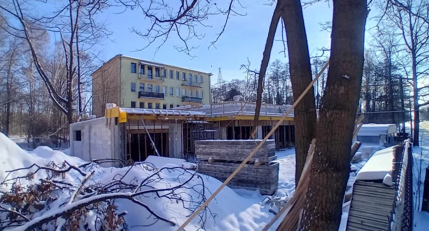 Nowy blok koło starego szpitala w Starachowicach?