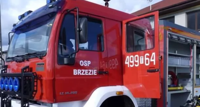Pożar na terenie skupu złomu w Wawrzeńczycach. Alarm poderwał strażaków
