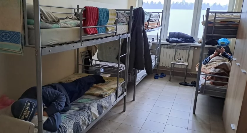 Bezdomni w Starachowicach. Do noclegowni pijanym wstęp wzbroniony 