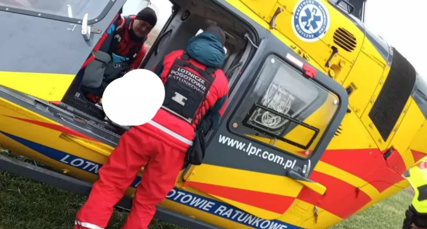 Silnik przygniótł rękę. Na ratunek poszkodowanemu przyleciał śmigłowiec LPR