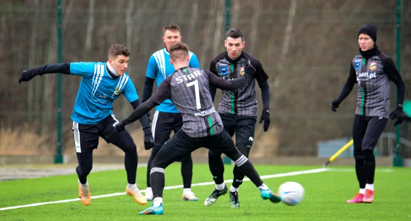 Star Starachowice przegrał z GKS-em Bełchatów 2:6. Wymagający tydzień dla beniaminka III ligi