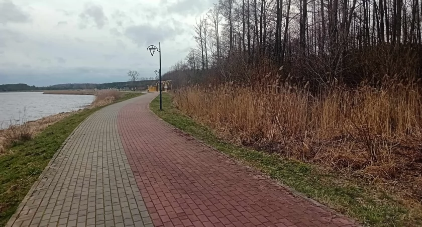 Po remoncie jazu w Wąchocku, ścieżki rowerowe w budowie