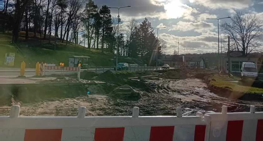 Inwestycje drogowe w Starachowicach i korki, które utrudniają życie kierowcom
