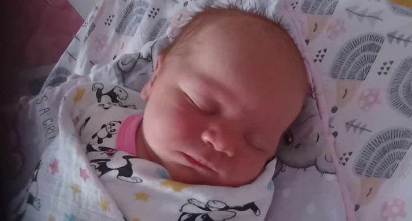 Powitajmy OLIWIĘ, która urodziła się 9 lutego