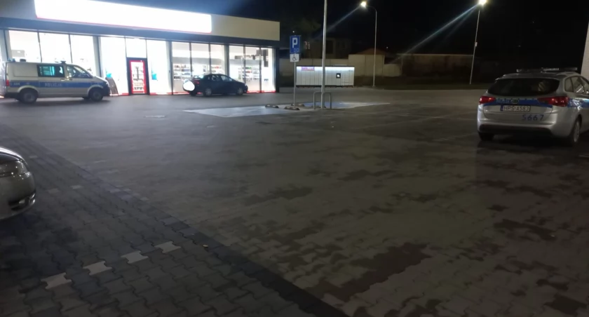 Kradli w drogerii w Starachowicach