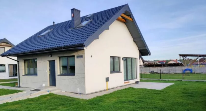  Gdzie w powiecie starachowickim buduje się najwięcej domów?