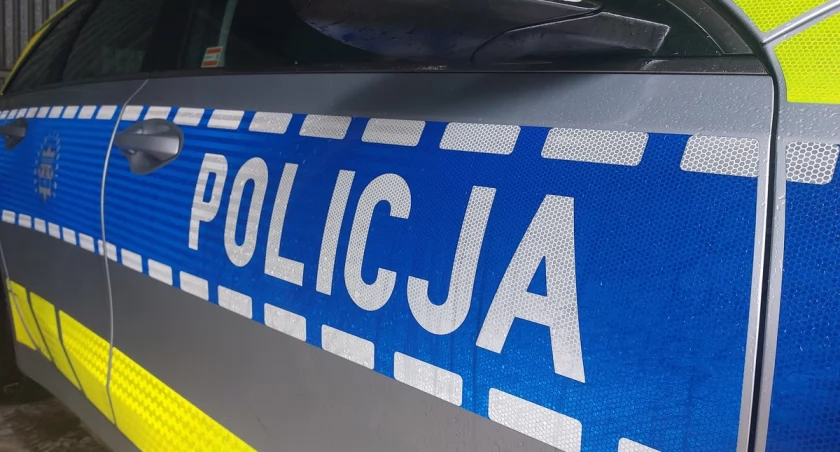  Dobijał się do mieszkania, potraktowała go gazem. Awanturnik zatrzymany przez starachowickich policjantów
