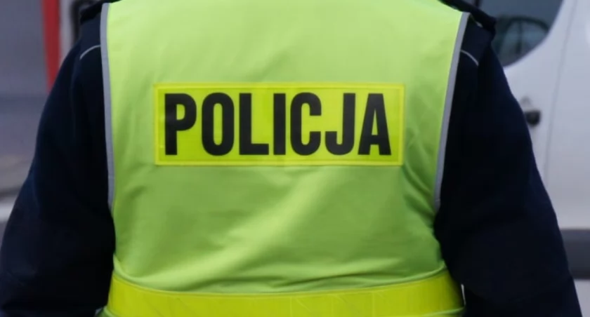 Kradzież w powiecie starachowickim. Policjanci na tropie sprawcy